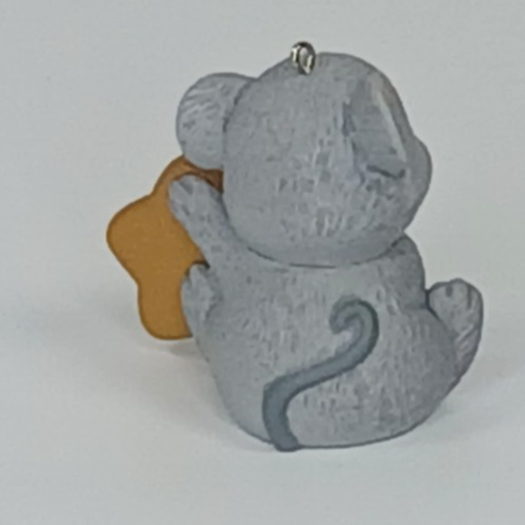 Hallmark Keepsake 2012 Christmas Tree Ornament Sweet Mouse - Picture 6 of 12
